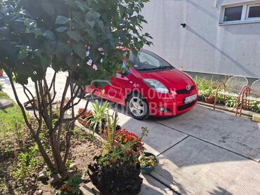 Toyota Yaris, 6.650 €, 2011. Limuzina, Benzin | 1330 cm3, 172.000 km, 74kW (100 KS), Manuelni 6 brzina, 4/5 vrata, 5 sedišta, Bačka Palanka