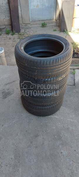 Dunlop 215/50 R17 Letnja