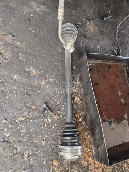 Poluosovina za Volkswagen Golf 5, Golf 6, Passat B6 ... od 2005. do 2010. god.