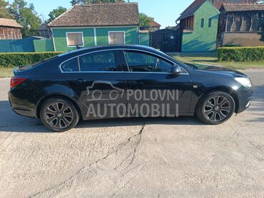 Opel Insignia 2.0 cdti   tek r e g (može zamena), 5.300 €, 2011. Limuzina, Dizel | 1956 cm3, 255.000 km, 96kW (131 KS), Manuelni 6 brzina, 4/5 vrata, 5 sedišta, Starčevo