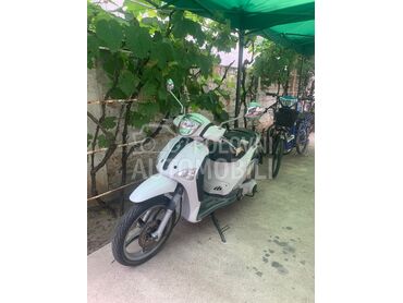 Piaggio Liberty, 600 €, 2006. , 125 cm3, 345.800 km, 11kW (15 KS), Scooter, Zrenjanin