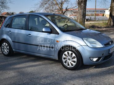 Ford Fiesta 1.4 tdci (može zamena), 1.400 €, 2005. Hečbek, Dizel | 1398 cm3, 247.000 km, 50kW (68 KS), Manuelni 5 brzina, 4/5 vrata, 5 sedišta, Dobanovci
