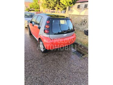 Smart ForFour, 1.000 €, 2005. Limuzina, Benzin | 1100 cm3, 180.000 km, 55kW (75 KS), Automatski / poluautomatski, 4/5 vrata, 4 sedišta, Šabac