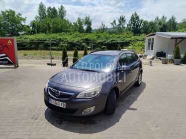 Opel Astra J 1.7  cdti, 3.999 €, 2011. Karavan, Dizel | 1696 cm3, 200.000 km, 81kW (110 KS), Manuelni 6 brzina, 4/5 vrata, 5 sedišta, Trstenik