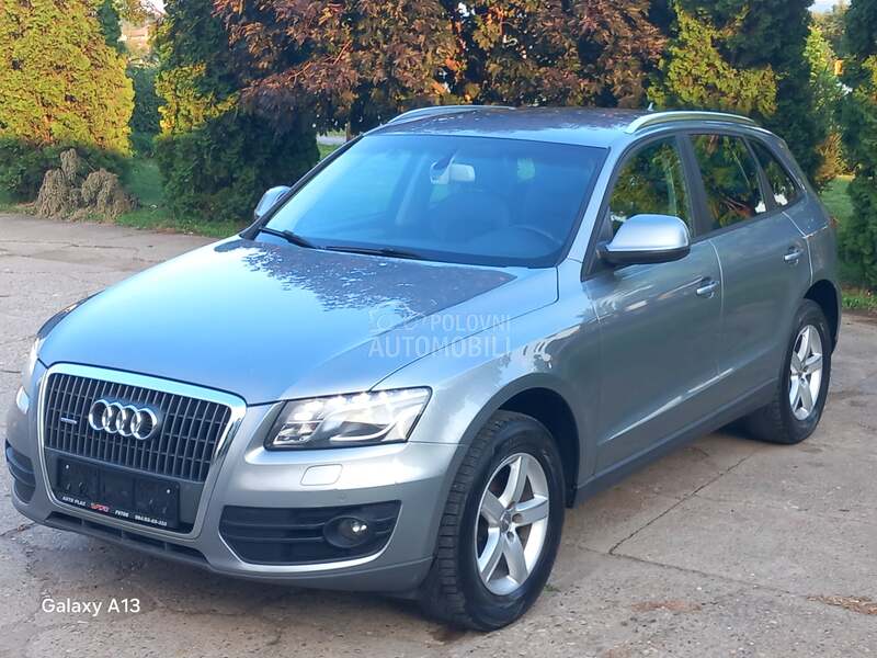 Audi Q5 2010 photo 4