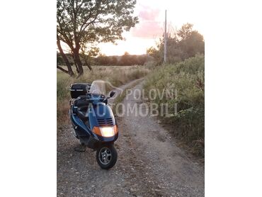 Piaggio hexagon (može zamena), 500 €, 1997. , 150 cm3, 22.000 km, 11kW (15 KS), Scooter, Kruševac