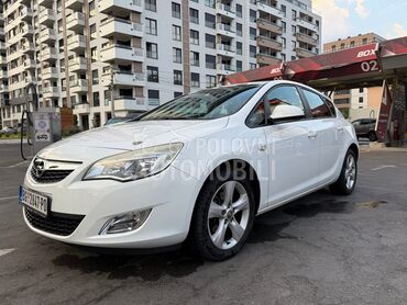 Opel Astra J 1.7 CDTi, 4.600 €, 2012. Hečbek, Dizel | 1686 cm3, 198.000 km, 81kW (110 KS), Manuelni 6 brzina, 4/5 vrata, 5 sedišta, Beograd