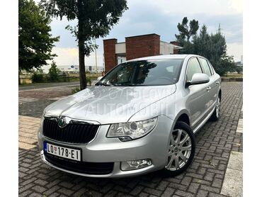 Škoda Superb DSG//4x4//TDI//, 8.650 €, 2012. Limuzina, Dizel | 1995 cm3, 273.000 km, 103kW (140 KS), Automatski / poluautomatski, 4/5 vrata, 5 sedišta, Loznica