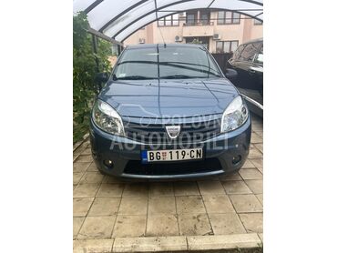Dacia Sandero, 2.400 €, 2011. Hečbek, Benzin | 1400 cm3, 98.642 km, 55kW (75 KS), Manuelni 5 brzina, 4/5 vrata, 5 sedišta, Obrenovac