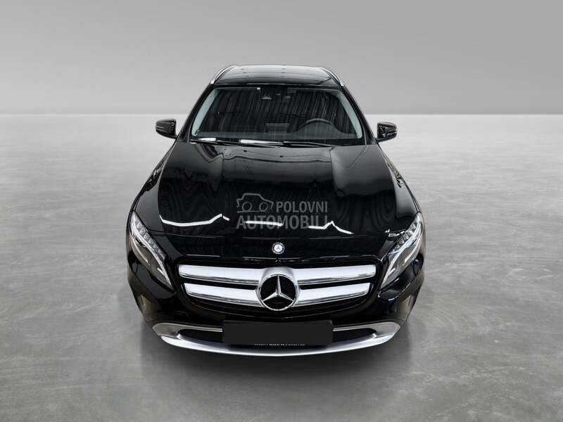 Mercedes-Benz Gla 180 2016 photo 2