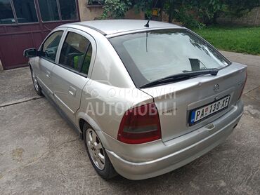 Opel Astra G 1,6 (može zamena), 1.350 €, 2003. Limuzina, Benzin + Gas (TNG) | 1600 cm3, 332.000 km, 80kW (109 KS), Manuelni 5 brzina, 4/5 vrata, 5 sedišta, Dolovo