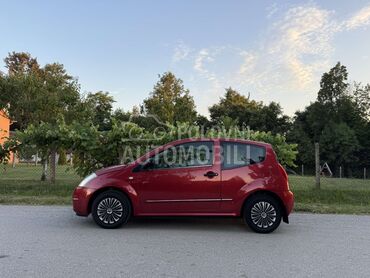 Citroen C2 1.1/BAŠ,DOBAR/LEP, 2.300 €, 2007. Hečbek, Benzin | 1124 cm3, 245.000 km, 44kW (60 KS), Manuelni 5 brzina, 2/3 vrata, 4 sedišta, Valjevo