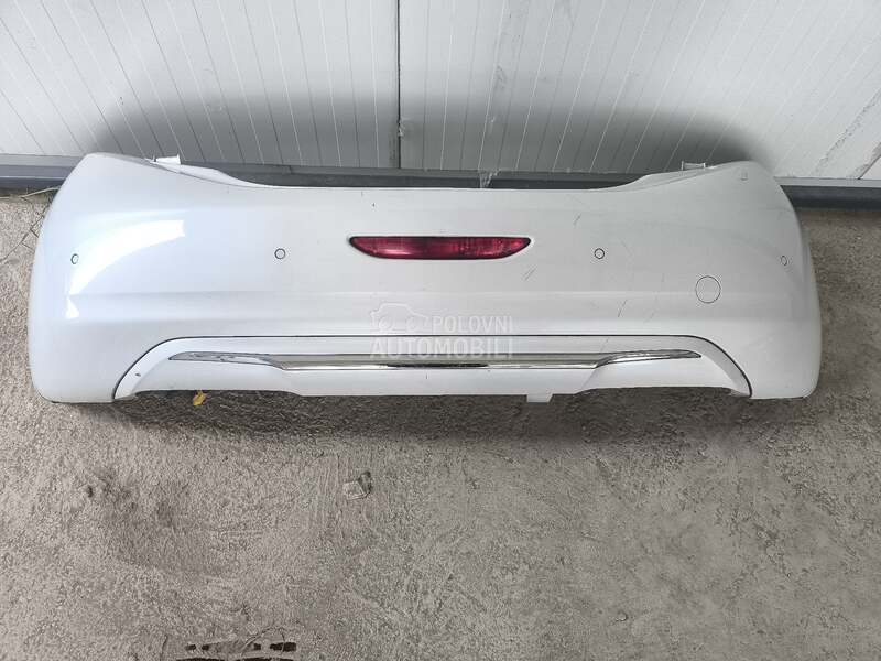 Zadnji branik biserno beli za Peugeot 208 od 2012. do 2019. god.