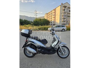 Piaggio Beverly 250, 1.450 €, 2005. , 250 cm3, 50.000 km, 16kW (22 KS), Scooter, Čukarica