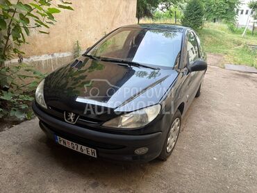 Peugeot 206 1.1, 1.150 €, 2002. Hečbek, Benzin | 1124 cm3, 330.000 km, 44kW (60 KS), Manuelni 5 brzina, 2/3 vrata, 5 sedišta, Aleksinac