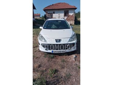 Peugeot 307 hdi (može zamena), 2.200 €, 2005. Karavan, Dizel | 1560 cm3, 320.000 km, 66kW (90 KS), Manuelni 5 brzina, 4/5 vrata, 5 sedišta, Smederevska Palanka