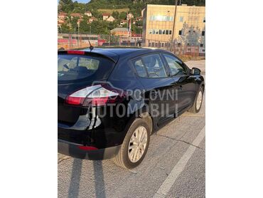 Renault Megane, Po dogovoru, 2015. Hečbek, Dizel | 1461 cm3, 205.000 km, 70kW (95 KS), Manuelni 6 brzina, 4/5 vrata, 5 sedišta, Užice