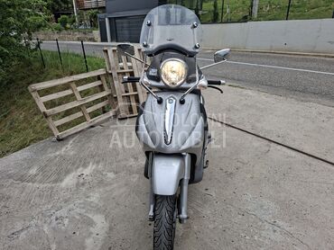 Piaggio Beveli (može zamena), 1.900 €, 2004. , 500 cm3, 26.605 km, 27kW (37 KS), Ostalo, Loznica