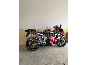 Suzuki GSXR (može zamena), 4.200 €, 2002. , 988 cm3, 24.563 km, 120kW (163 KS), Sport / Super sport, Aleksinac