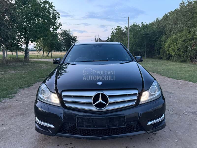AMG Branik za w204 za Mercedes Benz C Klasa od 2009. do 2013. god.