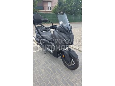 Yamaha X MAX 400, 6.200 €, 2020. , 400 cm3, 19.500 km, 25kW (34 KS), Scooter, Novi Sad