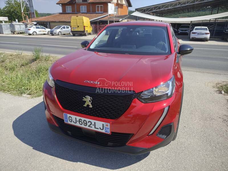 Peugeot 2008 1.2 PURETECH (можно заменить)