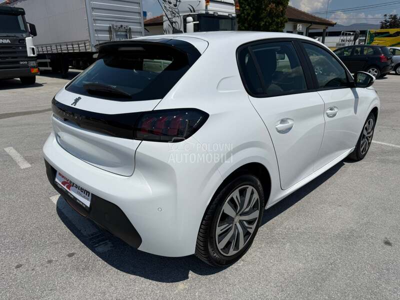 Peugeot 208 2020 photo 5