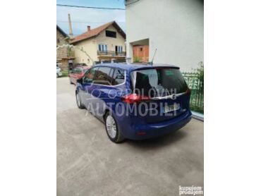 Opel Zafira 1.4 Tourer (može zamena), 9.200 €, 2018. Monovolumen (MiniVan), Benzin | 1362 cm3, 70.000 km, 103kW (140 KS), Manuelni 6 brzina, 4/5 vrata, 5 sedišta, Kragujevac