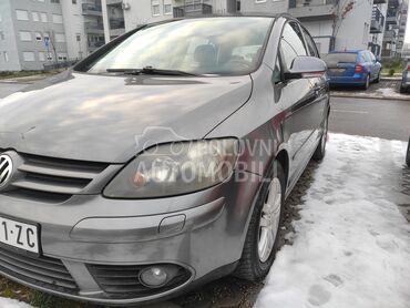 Volkswagen Golf Plus wvwzzz1Kz7W575820, 4.000 €, 2007. Limuzina, Dizel | 1900 cm3, 252.000 km, 77kW (105 KS), Manuelni 6 brzina, 4/5 vrata, 5 sedišta, Niš