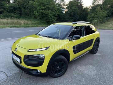 Citroen C4 Cactus REG DUGO, 5.850 €, 2015. Hečbek, Benzin | 1199 cm3, 256.500 km, 60kW (82 KS), Manuelni 5 brzina, 4/5 vrata, 5 sedišta, Gornji Milanovac
