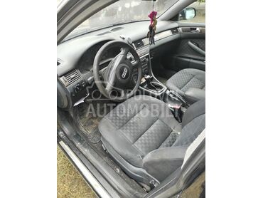 Audi A6 audi, 2.500 €, 2002. Karavan, Dizel | 2500 cm3, 350.000 km, 110kW (150 KS), Manuelni 6 brzina, 4/5 vrata, 5 sedišta, Batočina