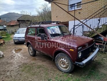 Lada Niva, Po dogovoru, 2002. Hečbek, Benzin + Gas (TNG) | 1690 cm3, 100.000 km, 59kW (80 KS), Manuelni 5 brzina, 2/3 vrata, 5 sedišta, Medveđa