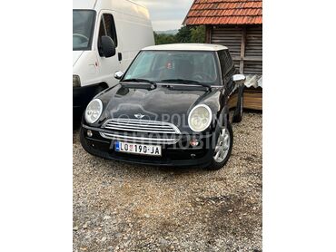 MINI Cooper, Po dogovoru, 2004. Hečbek, Benzin | 1598 cm3, 199.893 km, 85kW (116 KS), Automatski / poluautomatski, 2/3 vrata, 4 sedišta, Loznica