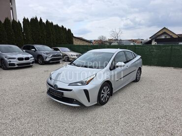 Toyota Prius T O P OpReMa (može zamena), 18.995 €, 2020. Limuzina, Hibridni pogon (benzin) | 1800 cm3, 159.378 km, 110kW (150 KS), Automatski / poluautomatski, 4/5 vrata, 5 sedišta, Novi Sad