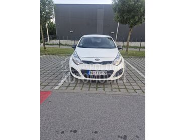 Kia Rio, 4.700 €, 2013. Kupe, Dizel | 1120 cm3, 195.875 km, 55kW (75 KS), Manuelni 6 brzina, 2/3 vrata, 5 sedišta, Požarevac