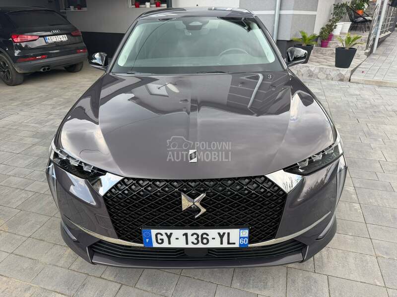 DS 4