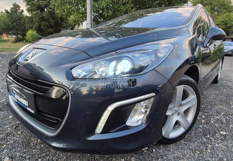 Peugeot 308 2.0D N.A.VI (можно заменить)