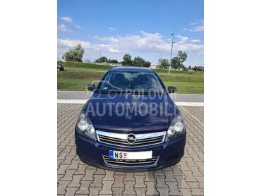 Opel Astra H 1.6, 3.350 €, 2011. Hečbek, Benzin | 1598 cm3, 143.400 km, 85kW (116 KS), Manuelni 5 brzina, 4/5 vrata, 5 sedišta, Novi Sad