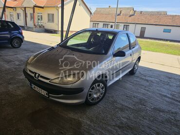 Peugeot 206 1.1, 1.200 €, 2001. Hečbek, Benzin | 1124 cm3, 235.000 km, 44kW (60 KS), Manuelni 5 brzina, 2/3 vrata, 5 sedišta, Salaš Noćajski