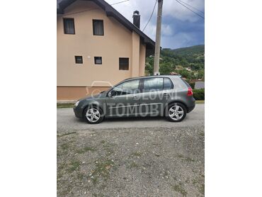 Volkswagen Golf 5 1.9 TDI (može zamena), 4.500 €, 2007. Hečbek, Dizel | 1896 cm3, 288.000 km, 77kW (105 KS), Manuelni 5 brzina, 4/5 vrata, 5 sedišta, Prijepolje