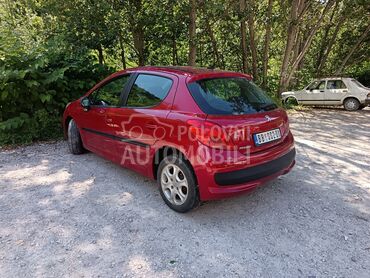 Peugeot 207 1,4 hdi (može zamena), 3.149 €, 2007. Hečbek, Dizel | 1398 cm3, 280.000 km, 50kW (68 KS), Manuelni 5 brzina, 4/5 vrata, 5 sedišta, Priboj