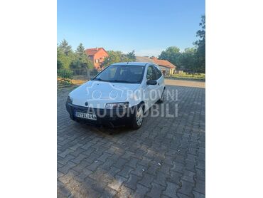 Fiat Punto (može zamena), 650 €, 2002. Hečbek, Dizel | 1910 cm3, 225.000 km, 63kW (86 KS), Manuelni 5 brzina, 2/3 vrata, 5 sedišta, Lazarevac