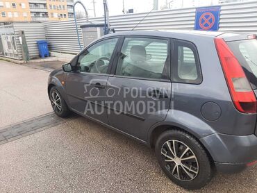 Ford Fiesta H I T N O samo 999e (može zamena), 999 €, 2003. Hečbek, Benzin | 1242 cm3, 240.000 km, 55kW (75 KS), Manuelni 5 brzina, 4/5 vrata, 5 sedišta, Niš