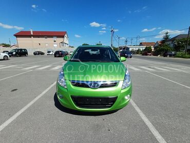 Hyundai i20 1.4 Style, 3.900 €, 2010. Hečbek, Benzin | 1400 cm3, 230.840 km, 74kW (100 KS), Manuelni 5 brzina, 4/5 vrata, 5 sedišta, Beograd