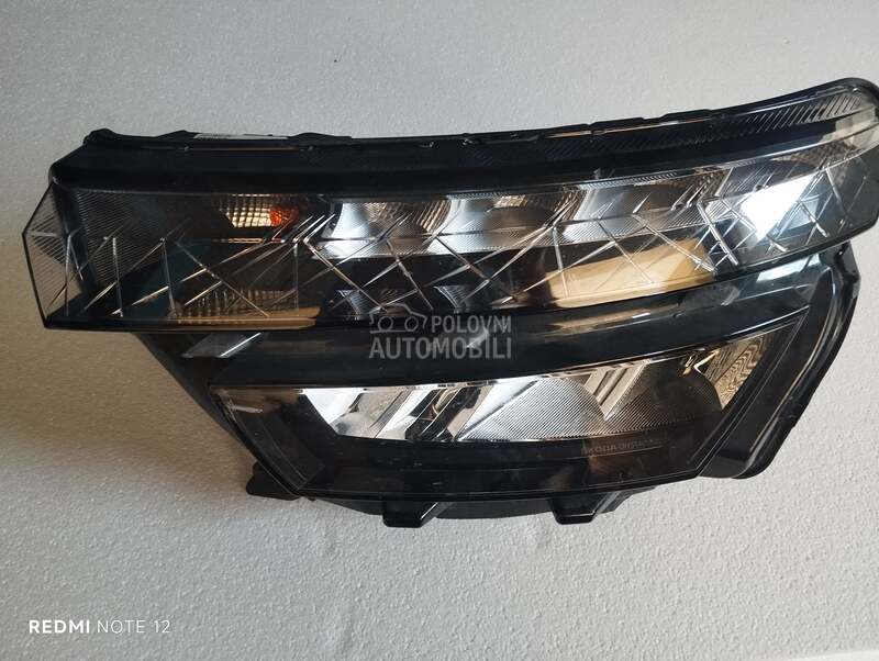 Levi far crystal lighting za Škoda Kamiq od 2017. do 2022. god. - 658941015