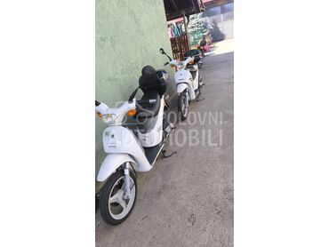 Piaggio Free, 1.100 €, 2000. , 50 cm3, 19.000 km, 3kW (4 KS), Moped, Novi Sad
