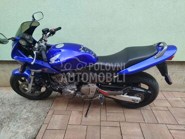 Honda Hornet, 2.900 €, 2002. , 600 cm3, 17.500 km, 72kW (98 KS), Sport / Super sport, Kruševac