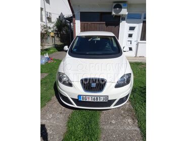 Seat Altea, 5.500 €, 2012. Hečbek, Dizel | 1598 cm3, 224.000 km, 77kW (105 KS), Automatski / poluautomatski, 4/5 vrata, 5 sedišta, Beograd