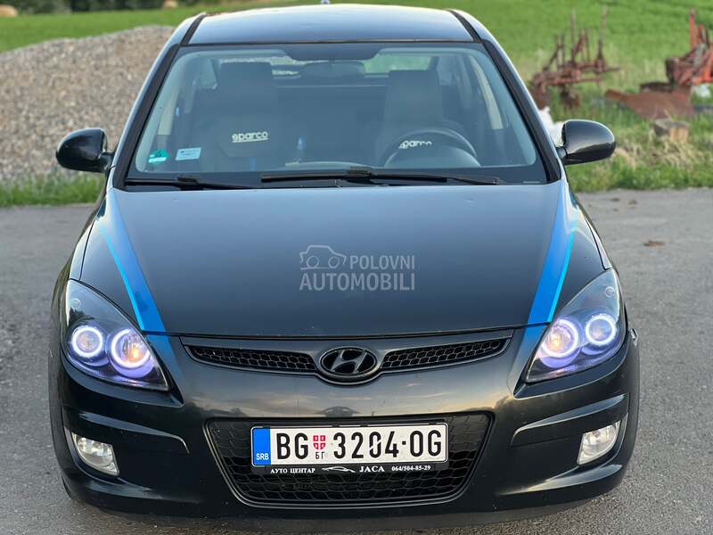 Motor 1.6 CRDI u autu moze proba domaci papiri za Hyundai i30 od 2007. do 2012. god.