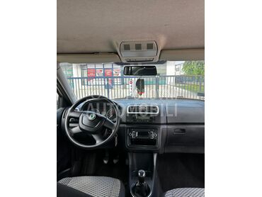Škoda Fabia 1.4 16v (može zamena), 2.400 €, 2008. Hečbek, Benzin | 1390 cm3, 285.900 km, 63kW (86 KS), Manuelni 5 brzina, 4/5 vrata, 5 sedišta, Čačak